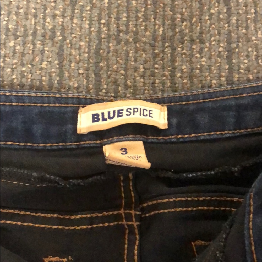 Jeans - Picture 2 of 3